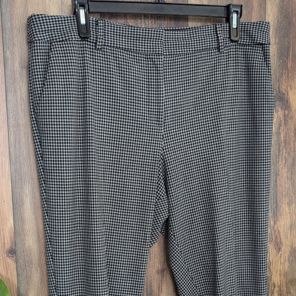 Talbots Hampshire Black and White Patterned Trousers 16       P195 - Picture 3 of 10